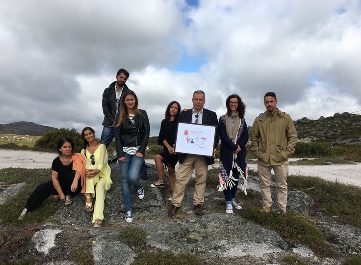 David_Carvalho__proponente_do_projeto_O_Teatro_e_as_Serras__com_actores_da_Filandorra_na__frescur...