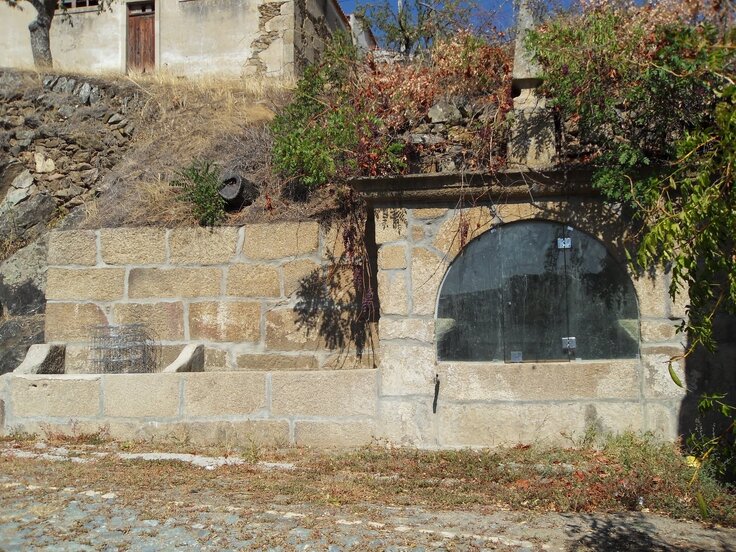 Vilares da vilari  1 736 2500